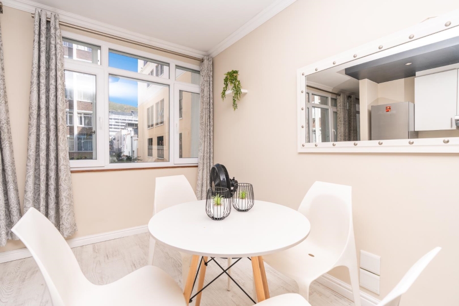 1 Bedroom Property for Sale in Cape Town City Centre Western Cape